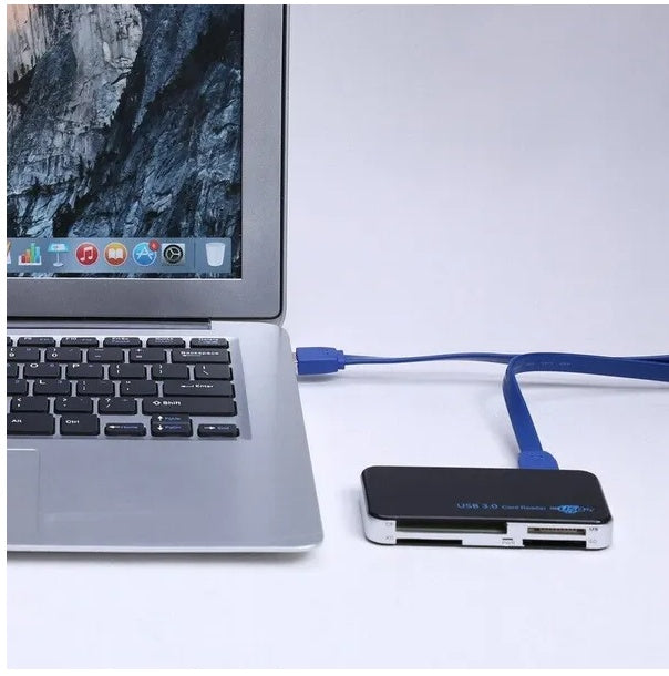 USB 3.0 Multi-Format Memory Card Reader — product view 4